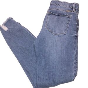 Kancan jeans size 7/27 distressed